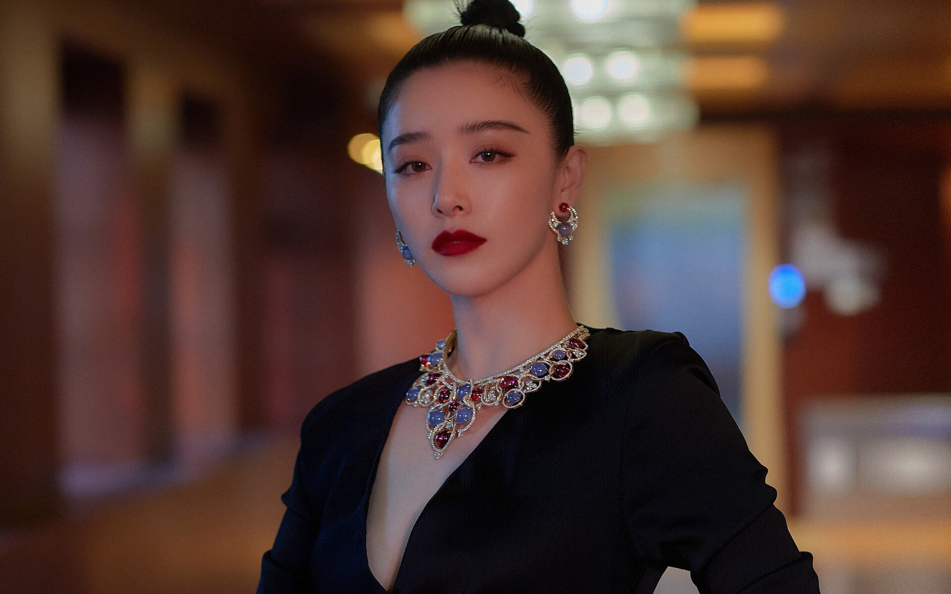 九游登录入口-女篮青年队强化横移步伐提升外围防守表现，青年女篮国家队名单